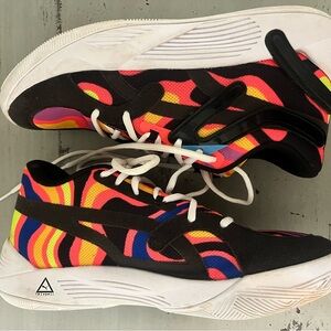 Puma athletic shoes size 7.5